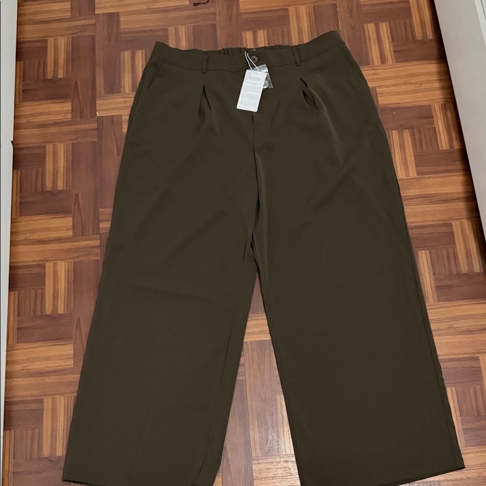 Wide-Leg Chinos in Olive for Women — Unbranded